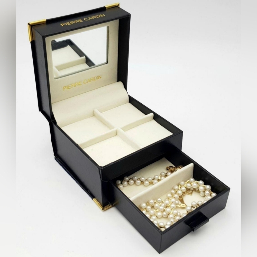 PIERRE CARDIN Gold and Pearl Necklace & Bracelet Gift Set IOB Cardin Jewelry Box - Picture 5 of 9